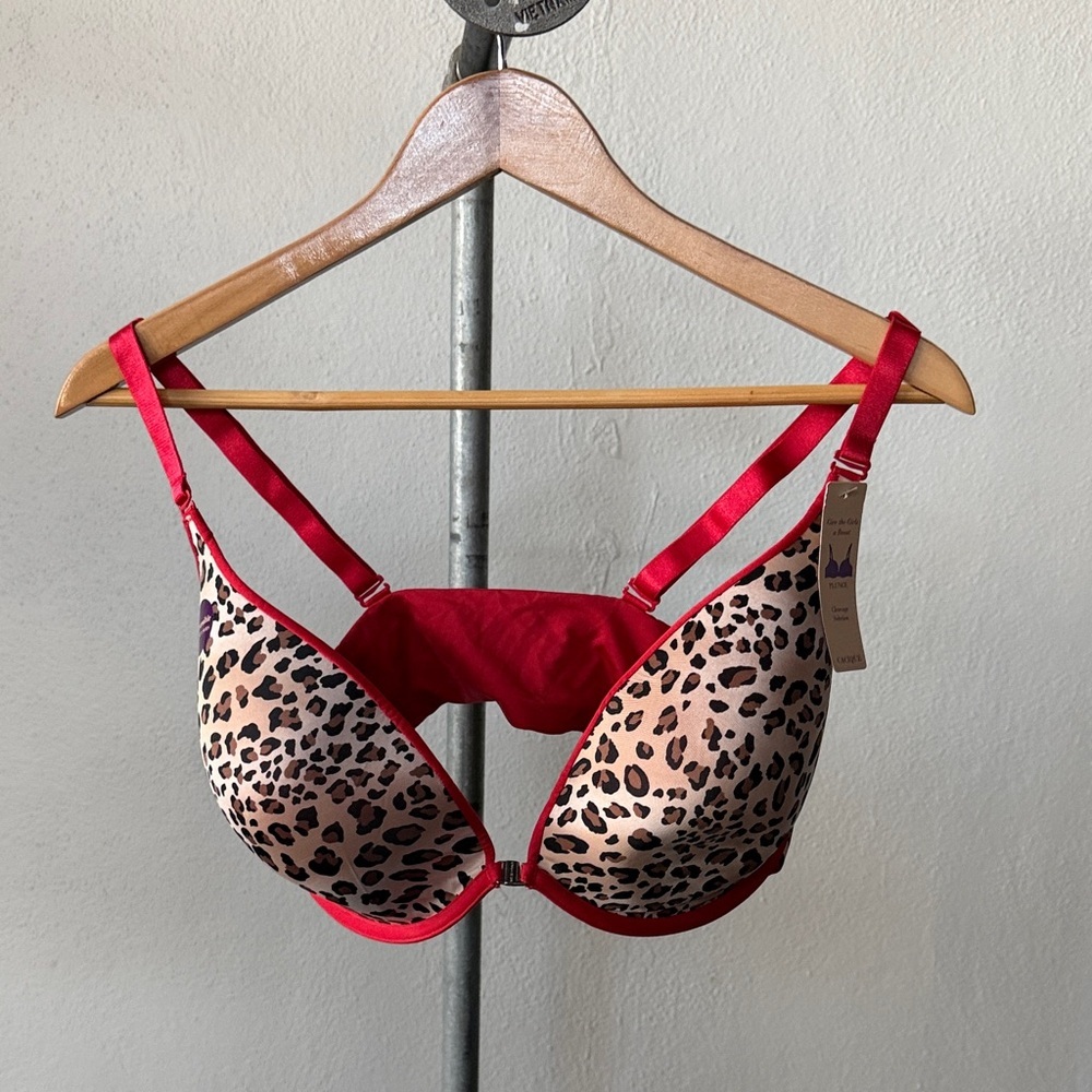NWT Cacique Leopard Print Bra 40DD